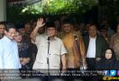 Prabowo Minta Polisi dan TNI Tak Menembaki Rakyat Sendiri - JPNN.com