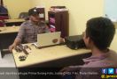 Kedapatan Bawa Golok, Pemuda Diamankan di Depan Gerbang Tol - JPNN.com