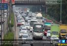 Hari ini Jasa Marga Berlakukan One Way Km 414 - Km 29 Tol Jakarta - Cikampek - JPNN.com