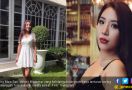 Terlalu Seksi, Dokter Cantik Ini Dicabut Izin Praktiknya - JPNN.com