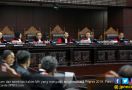 Hakim MK Tidak Pertimbangkan Kesaksian Keponakan Mahfud MD - JPNN.com