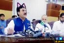 Bikin Ngakak, Menteri Pakistan Live di Facebook Pakai Filter Kucing - JPNN.com
