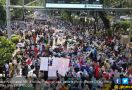 Jelang Putusan Sengketa Pilpres, Massa Mulai Merapat ke Gedung MK - JPNN.com