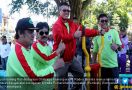 Kemenpora Pasang Alat Kebugaran di Alun-alun Kota Wonosobo - JPNN.com