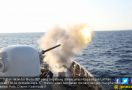 DORRR….Tembakan Meriam Dari KRI SIM-367 Menghancurkan Sasaran - JPNN.com