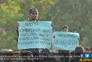 Massa di Depan Istana Merdeka Minta Ketegasan Jokowi soal Kasus Papua - JPNN.com