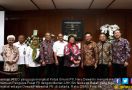 Federasi Organisasi Insinyur se-ASEAN Memberi Penghargaan Kepada Jokowi - JPNN.com
