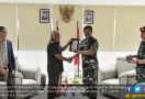 Komentar Panglima TNI Usai Bertemu Pangab Timor Leste di Pos Lintas Batas Motaain NTT - JPNN.com