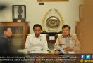 Mendadak Jokowi Gelar Rapat Terbatas soal Papua, Wajahnya Lelah - JPNN.com