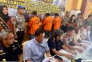 Bea Cukai Makassar Gagalkan Penyelundupan 19 Ribu Bayi Lobster - JPNN.com