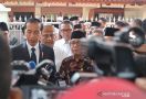 Melayat ke Rumah BJ Habibie, Jokowi Ikut Salat Jenazah - JPNN.com