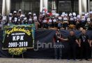 Jokowi Teken PP, Pegawai KPK Resmi Jadi ASN - JPNN.com