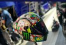 Jalankan Tradisi, Rossi Pakai Helm dengan Livery Spesial di MotoGP San Marino - JPNN.com