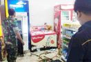 Perampok Bertopeng Ubrak-Abrik Minimarket, Uang Rp 630 Juta di ATM Dibawa Kabur - JPNN.com