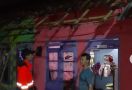 Belasan Rumah di Bogor Rusak Diterjang Angin Kencang-Hujan Deras - JPNN.com