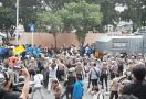 Ini Penyebab Massa PMII Bentrok dengan Polisi di Depan Gedung KPK - JPNN.com