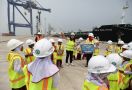 Anak-Anak SD Batubara Belajar Dunia Maritim di Pelabuhan Kuala Tanjung - JPNN.com