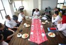 Pertama Berkantor di Kemenpora, Hanif Dhakiri Langsung Bahas 2 Agenda Besar - JPNN.com