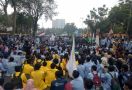 Demo Mahasiswa Hari Ini: Pagar Kantor DPRD Sumsel Roboh - JPNN.com
