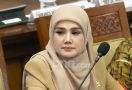 Baru Jadi Anggota DPR, Mulan Jameela Malah Digugat - JPNN.com