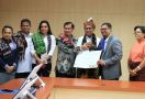 NTT Jadi Pilot Project Penempatan Pekerja Migran Sektor Kelapa Sawit - JPNN.com