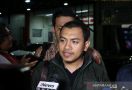 Aziz Yanuar: Hanya Habib Rizieq yang Ditahan Karena Kerumunan, Harus Masuk MURI - JPNN.com