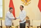 Bertemu di Istana, Jokowi - Prabowo Semringah - JPNN.com