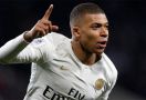 PSG Tawarkan Gaji Selangit Buat Kylian Mbappe, Melewati Bayaran Lionel Messi - JPNN.com