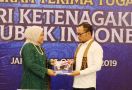 Menaker Ida Fauziyah Siap Lanjutkan Program Ketenagakerjaan Hanif Dhakiri - JPNN.com