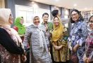 Menteri Ida Fauziyah Disambut Antusias Pegawai Kemnaker - JPNN.com