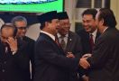 Prabowo dan Surya Paloh Terlihat Akrab di Istana - JPNN.com
