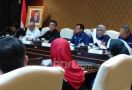 Pak Tjahjo Siap Mundur jika Pemangkasan Jabatan Eselon di KemenPAN-RB Gagal - JPNN.com