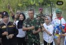 Perempuan Tani HKTI DKI Jakarta Sumbang Bibit Mangrove di Belitung - JPNN.com