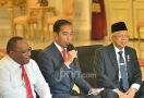 Emban Tugas Khusus dari Presiden Jokowi, Wamen John Wempi Butuh Staf Mumpuni - JPNN.com