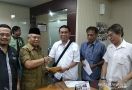 Bela Gubernur Anies, Warga Bernama Sugiyanto Laporkan William PSI ke BK DPRD - JPNN.com