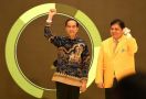 Calon Doktor Unpad: Airlangga Jangan Terbuai Pujian Jokowi, Ingat Kasus Setnov - JPNN.com