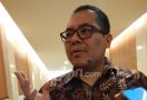Indra Kritik Kebijakan Nadiem Makarim soal Siswa Kembali Bersekolah - JPNN.com