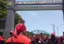 Serikat Pekerja Kabupaten Bogor Tuntut Upah Minimum Rp 8,5 Juta - JPNN.com