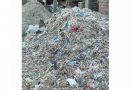 Tegas, KLHK Kirim Balik 883 Kontainer Sampah Plastik Impor ke Negara Asal - JPNN.com