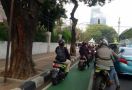 Lapor, Pak Anies Jalur Sepeda di Jaksel Masih Dilintasi Pengendara Motor - JPNN.com