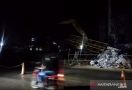 Crane Proyek Tol Bogor Outer Ring Road Patah - JPNN.com