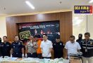 Tujuh Preman, Ratusan Botol Miras Disikat Polda Banten - JPNN.com