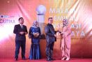 Senator Amaliah Raih Penghargaan Perempuan Inspiratif Indonesia 2019 - JPNN.com