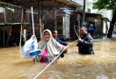 Ada Temuan, Ternyata Bantuan untuk Korban Banjir Dimasukkan Lagi ke Gudang - JPNN.com