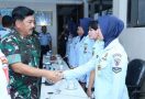 Panglima Terima Kunjungan 15 Atlet Terjun Payung TNI AU - JPNN.com