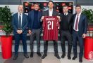 Alasan Unik Ibrahimovic Pilih Nomor 21 di AC Milan - JPNN.com