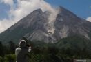 Status Gunung Merapi Waspada, Keluarkan Guguran Awan Panas - JPNN.com