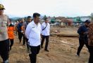 Mentan Syahrul Tinjau Lahan Pertanian Terdampak Banjir di Lebak - JPNN.com