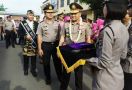 Irjen Agung Sabar Dapat Golok Khas Banten - JPNN.com
