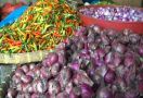 Mohon Tabah Ibu-Ibu, Harga Bumbu Dapur Sedang Naik di Pasar - JPNN.com